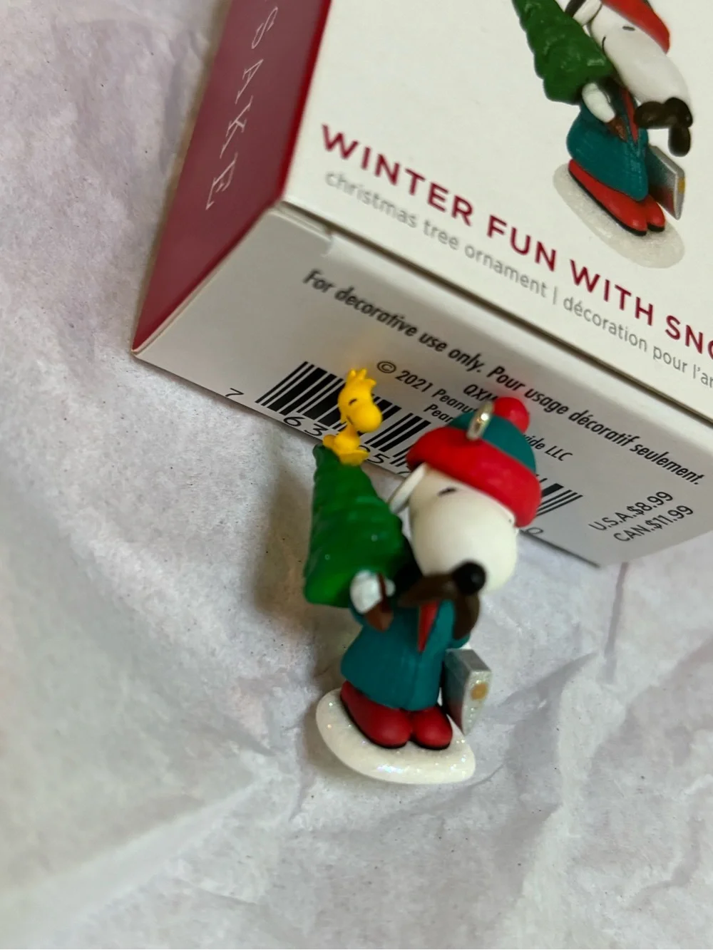 Hallmark mini snoopy Christmas ornament holiday